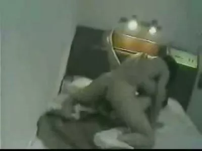 ਏਰੀਏਲਾ ਫਰੇਰਾ ਦੀ ਮਤਰੇਈ ਸੈਕਸ ਨਾਲ ਕੰਮ ਕਰਦੀ ਹੈ